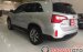 Bán xe Kia Sorento 2015, màu bạc