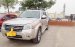 Cần bán gấp Ford Everest 2.5L 4x2 MT sản xuất 2011, màu kem (be) xe gia đình, 568tr