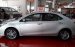 Bán xe Toyota Corolla altis 1.8V đời 2017, màu bạc, xe nhập