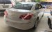 Chevrolet Cruze LT 1.6L màu trắng 5 chỗ, hỗ trợ vay ngân hàng lên đến 90% - LH: 0945.307.489