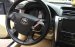 Cần bán lại xe Toyota Camry 2.0E đời 2015, màu đen