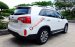 Bán Kia Sorento GAT năm 2017, màu trắng, 824 triệu