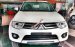 Mitsubishi Pajero Sport MT 2017 trắng, có bán trả góp