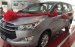 Bán Toyota Innova 2.0E số sàn, mẫu mới, xe giao ngay, hỗ trợ vay 95% giá trị xe