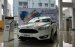 Bán xe Ford Focus Trend 1.5 AT Ecoboost Hatchback 2017, màu trắng, giao xe ngay, hỗ trợ trả góp