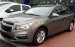 Bán ô tô Chevrolet Cruze LT năm 2017, màu xám (ghi), giảm 50 triệu