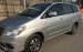 Bán xe Toyota Innova E màu ghi bạc số sàn, SX: 2016, biển số Hà Nội