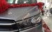 Bán Toyota Innova 2.0E số sàn, mẫu mới, xe giao ngay, hỗ trợ vay 95% giá trị xe