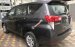 Bán xe Toyota Innova 2.0E đời 2017, màu xám, giá 723tr