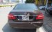 Cần bán xe Mercedes E300 đời 2011, màu nâu