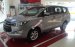 Bán Toyota Innova 2.0 E đời 2018, màu bạc, giao ngay, tặng BH thân xe, gói phụ kiện 45tr