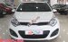 Cần bán Kia Rio màu trắng, SX 2013, số tự động