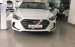 Giá xe Hyundai Elantra 1.6 MT đời 2017, màu trắng. Giá 659 triệu bao gồm tất cả chi phí. LH Hương: 0902.608.293