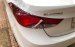 Bán xe Hyundai Elantra MT đời 2015, màu trắng, xe nhập, giá tốt