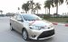 Bán ô tô Toyota Vios E 2017, màu vàng