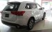 Bán xe Mitsubishi Outlander đời 2017, màu trắng, xe nhập, 973tr