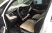Kẹt tiền bán gấp Kia Rondo 2017, tự động, màu trắng fulloption đẹp