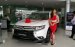 Bán xe Mitsubishi Outlander đời 2017, màu trắng, xe nhập, 973tr