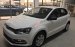 Bán xe Volkswagen Polo Hatchback 2017, màu trắng, nhập khẩu, quà tặng hấp dẫn. Lh: 097.8877.754