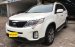 Cần bán xe Kia Sorento GATH đời 2016, màu trắng, 799tr