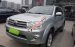 Cần bán gấp Toyota Fortuner 2.5G đời 2011, màu bạc số sàn, 655 triệu