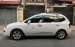 Bán Kia Carens 2015, màu trắng số sàn, giá chỉ 395 triệu