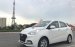 Cần bán Hyundai Grand i10 1.2 MT 2017, màu trắng