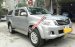 Bán xe Toyota Hilux E sản xuất 2014, màu bạc số sàn, giá tốt