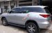 Bán Toyota Fortuner V 4x2 AT năm sản xuất 2016, màu bạc, nhập khẩu