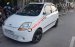 Bán xe Chevrolet Spark AT sản xuất năm 2009, màu trắng xe gia đình, giá chỉ 189 triệu