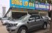 Chính chủ bán xe Ford Ranger XLS 4x2 AT đời 2015, màu xám, nhập khẩu