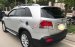 Cần bán lại xe Kia Sorento năm 2010 màu bạc, giá chỉ 650 triệu