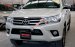 Bán Toyota Hilux G, nhập khẩu nguyên chiếc, hỗ trợ ngân hàng 70%, tặng thuế trước bạ