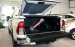 Bán Toyota Hilux G, nhập khẩu nguyên chiếc, hỗ trợ ngân hàng 70%, tặng thuế trước bạ