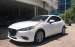 Cần bán xe Mazda 3 1.5L Facelift sản xuất 2017, màu trắng, 705tr