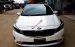 Bán ô tô Kia Cerato Signature 2.0 AT năm sản xuất 2017, màu trắng, giá tốt