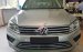 Bán Volkswagen Touareg GP, màu xám (ghi), nhập khẩu, giá cực tốt. LH: 0901933522 Vy