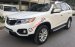 Cần bán gấp Kia Sorento đời 2013, màu trắng, giá 650tr