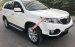 Cần bán gấp Kia Sorento đời 2013, màu trắng, giá 650tr