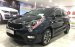 Bán Kia Rondo 7 chỗ, số sàn, màu xanh đen, nội thất kem, form mới mâm xoắn, sản xuất tháng 10/2017