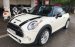 Bán Mini Cooper S model 2016 màu trắng, nhập khẩu tại Hà Lan, xe chính chủ đi từ đầu giữ gìn nên còn như mới