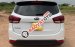 Cần bán gấp Kia Rondo MT đời 2017, màu trắng, xe gia đình sử dụng rất đẹp
