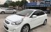 Xe Hyundai Accent năm 2012 màu trắng, xe nhập