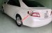 Cần bán Toyota Camry LE 2.5 sản xuất năm 2010, màu trắng, máy móc còn nguyên zin