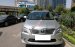 Cần bán Toyota Innova V năm 2014, màu bạc số tự động