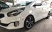 Cần bán Kia Rondo DAT 2015, màu trắng chính chủ, giá tốt
