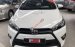 Cần bán lại xe Toyota Yaris 1.3E năm 2015, màu trắng