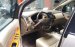 Cần bán lại xe Toyota Innova 2.0V năm sản xuất 2009, màu bạc