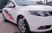 Bán xe Kia Forte đời 2011 số sàn, hồ sơ cầm tay vào tên trong ngày
