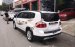 Cần bán xe Chevrolet Orlando sản xuất 2016, màu trắng, giá 560tr